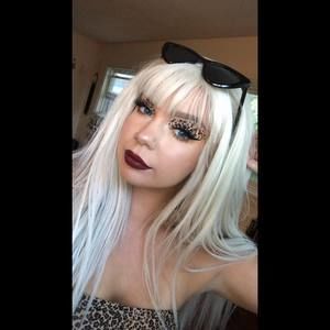 Meet your Posher, Zoé